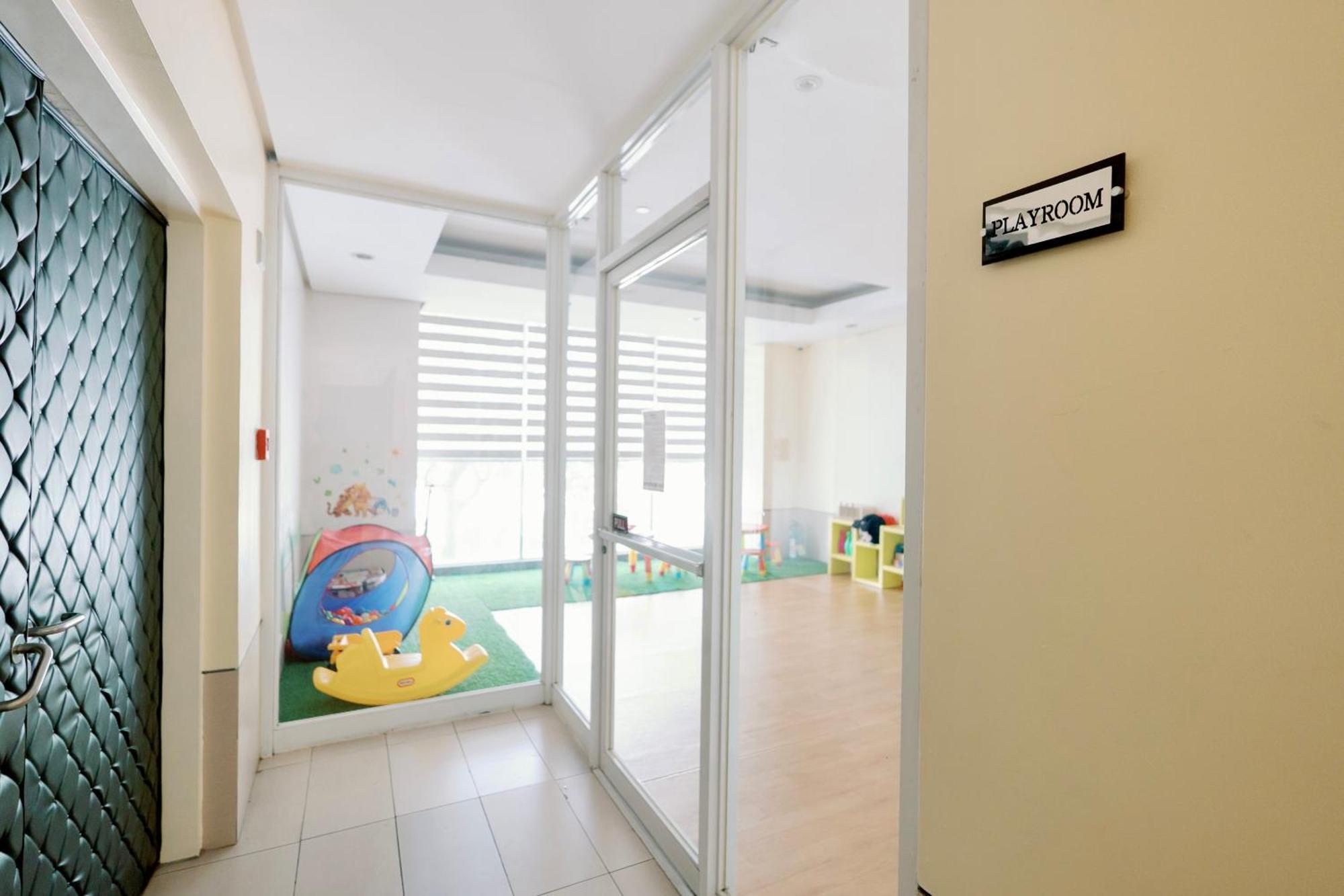 Cozy 2-Bedroom At South Of Market Soma Bgc Near Sm Aura, Market! Market! & Bonifacio High Street Taguig Exterior photo