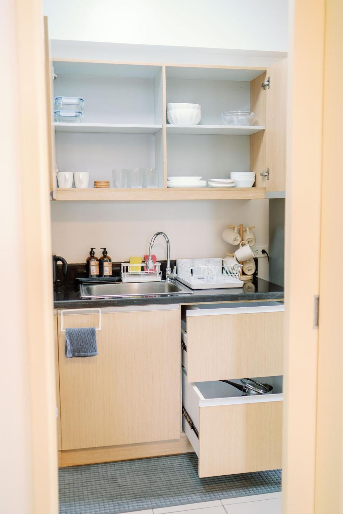 Cozy 2-Bedroom At South Of Market Soma Bgc Near Sm Aura, Market! Market! & Bonifacio High Street Taguig Exterior photo