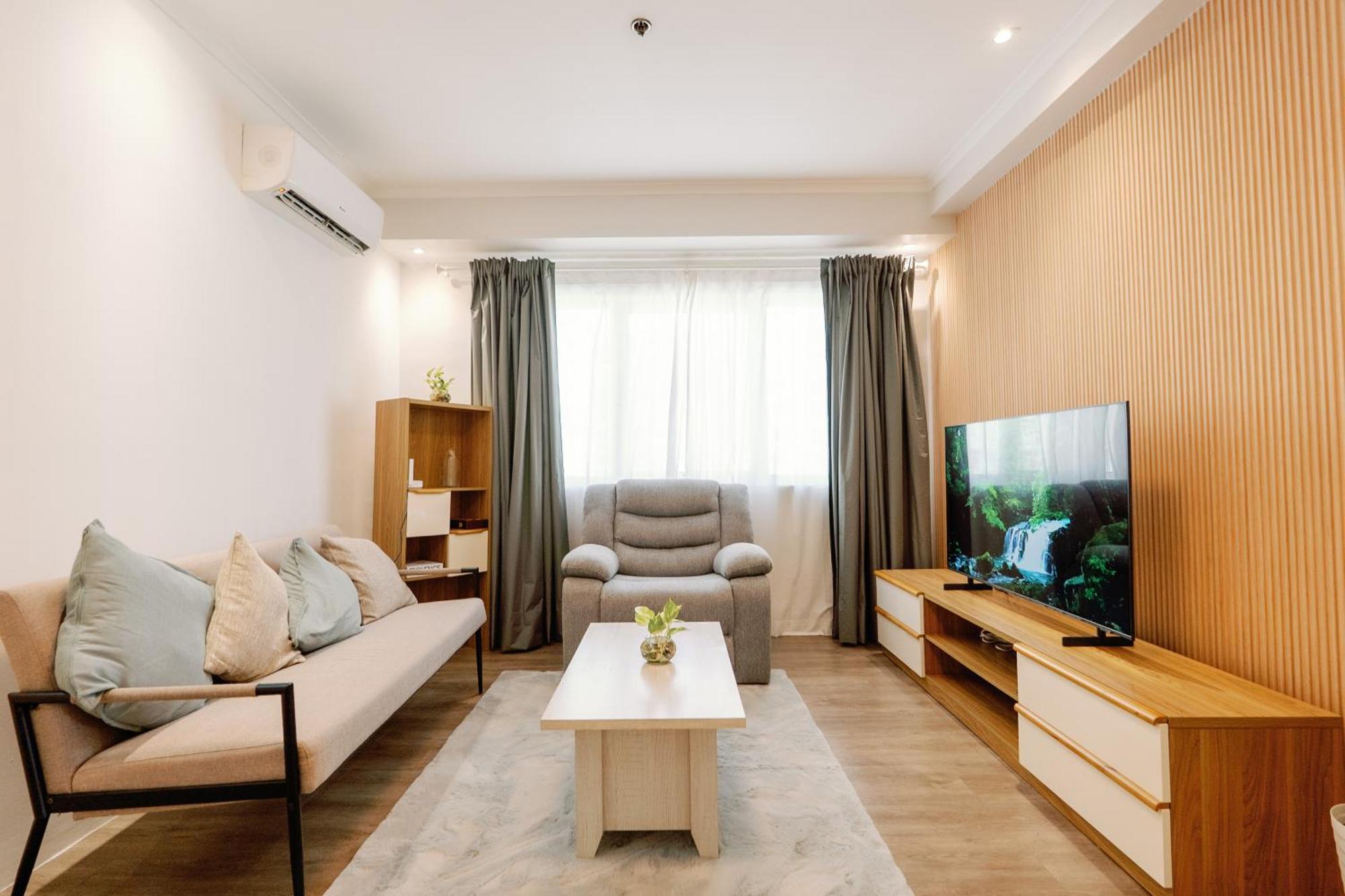 Cozy 2-Bedroom At South Of Market Soma Bgc Near Sm Aura, Market! Market! & Bonifacio High Street Taguig Exterior photo