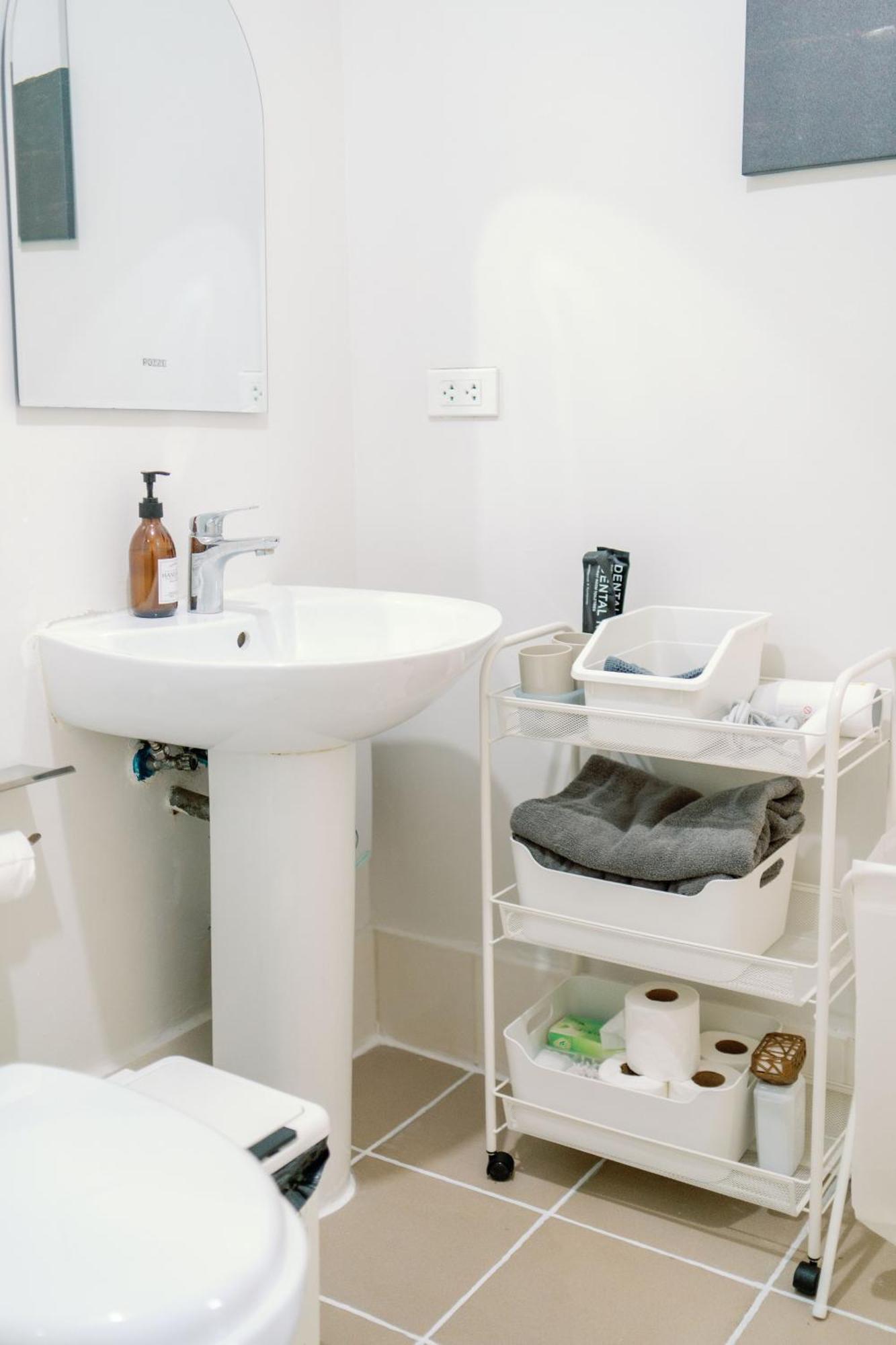 Cozy 2-Bedroom At South Of Market Soma Bgc Near Sm Aura, Market! Market! & Bonifacio High Street Taguig Exterior photo